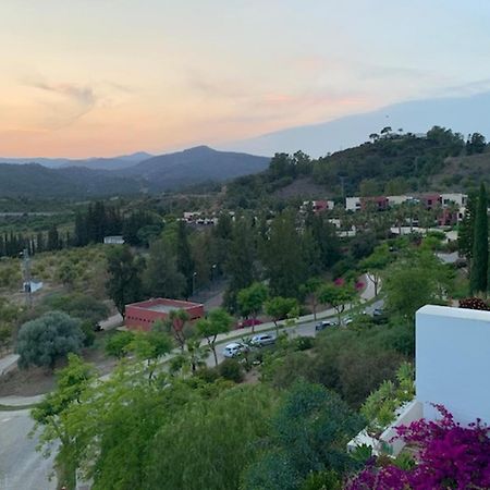 Gorgeous 3 Bedrooms In Villa Natural Reserve Park! Estepona Eksteriør billede